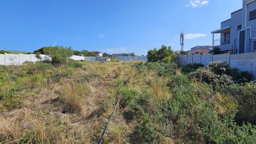 0 Bedroom Property for Sale in Wavecrest Eastern Cape